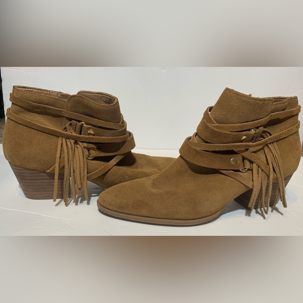 Franco Sarto size 8 brown Suede booties with Buckeyes and tassels zipper side - Picture 5 of 9